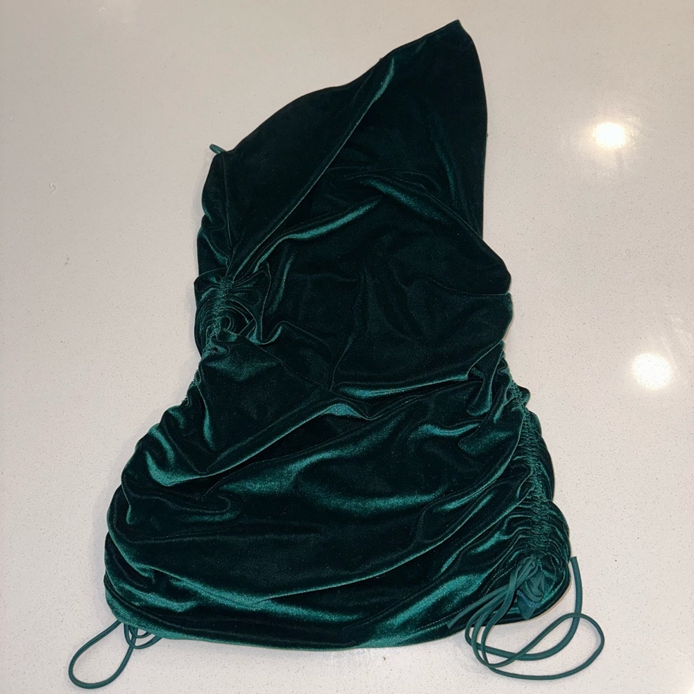 Lucy in the sky, dark green velvet mini dress